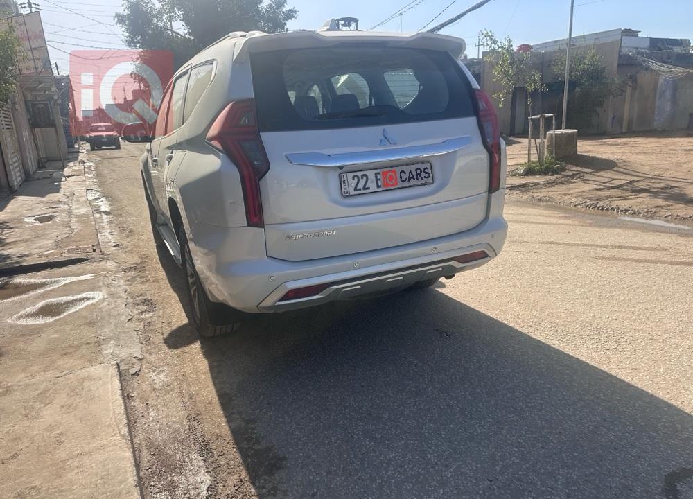 ميتسوبيشي باجيرو سبورت